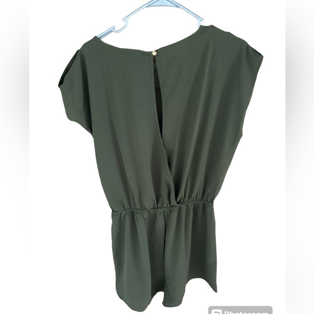 NWT Iris Olive Green Romper Size Large - Picture 2 of 11